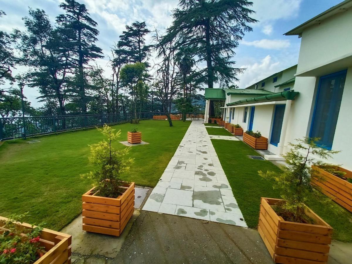 Hotel Pine Retreat Mallroad Mussoorie Esterno foto
