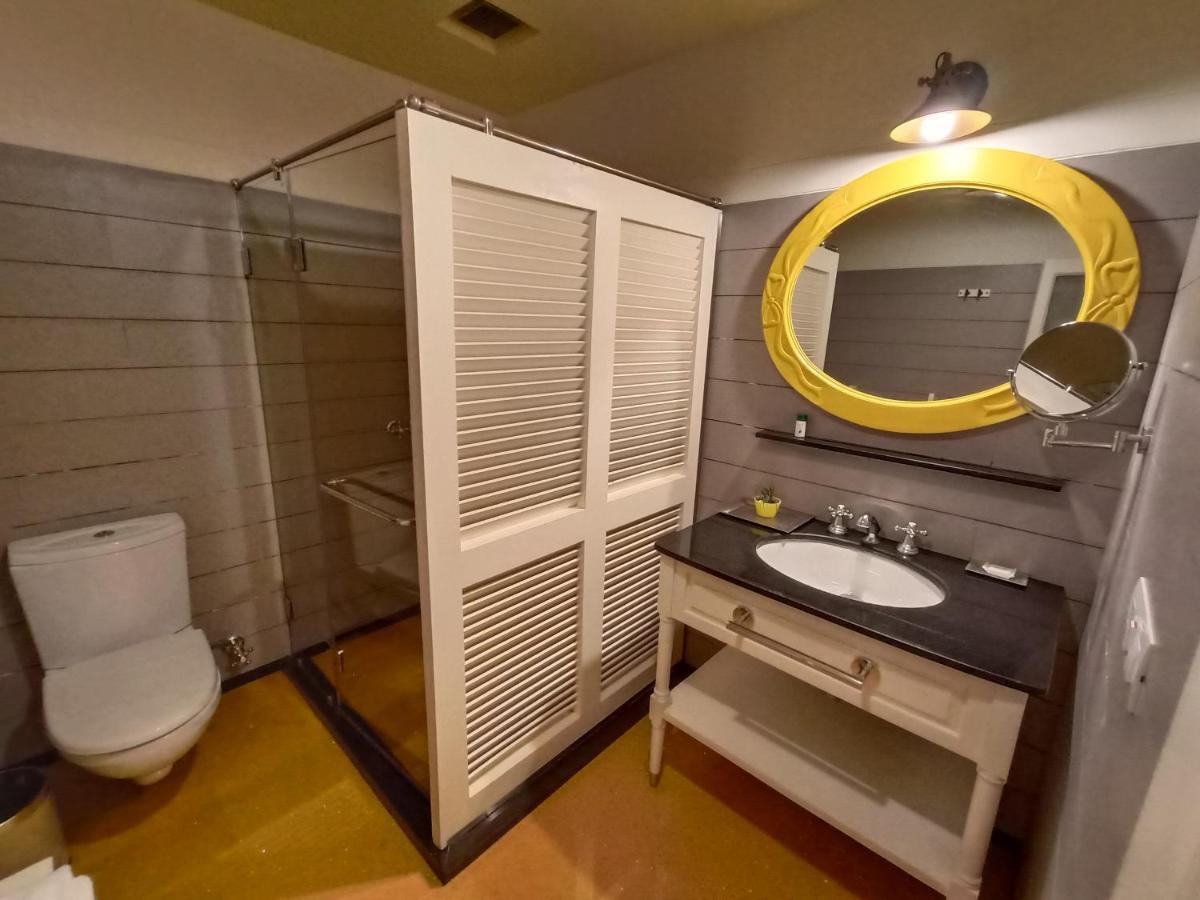 Hotel Pine Retreat Mallroad Mussoorie Esterno foto