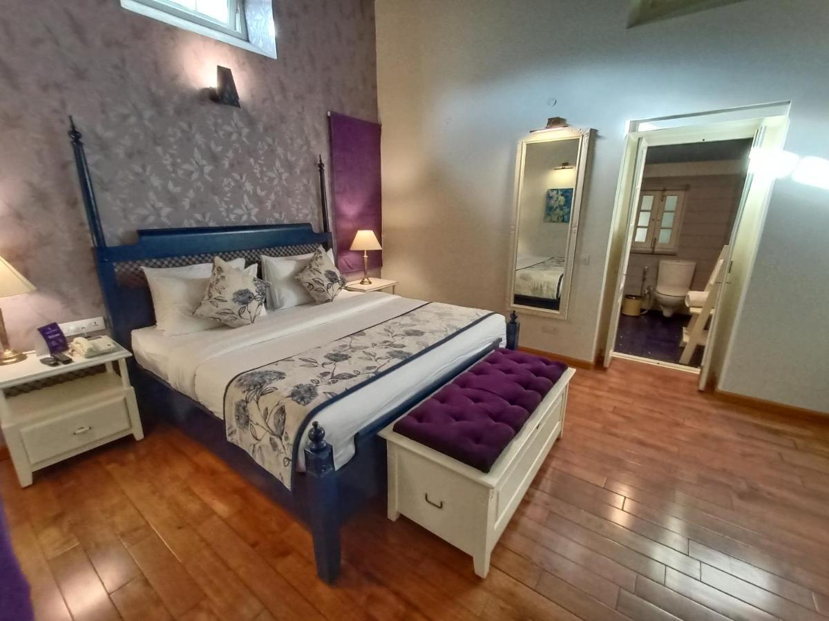 Hotel Pine Retreat Mallroad Mussoorie Esterno foto