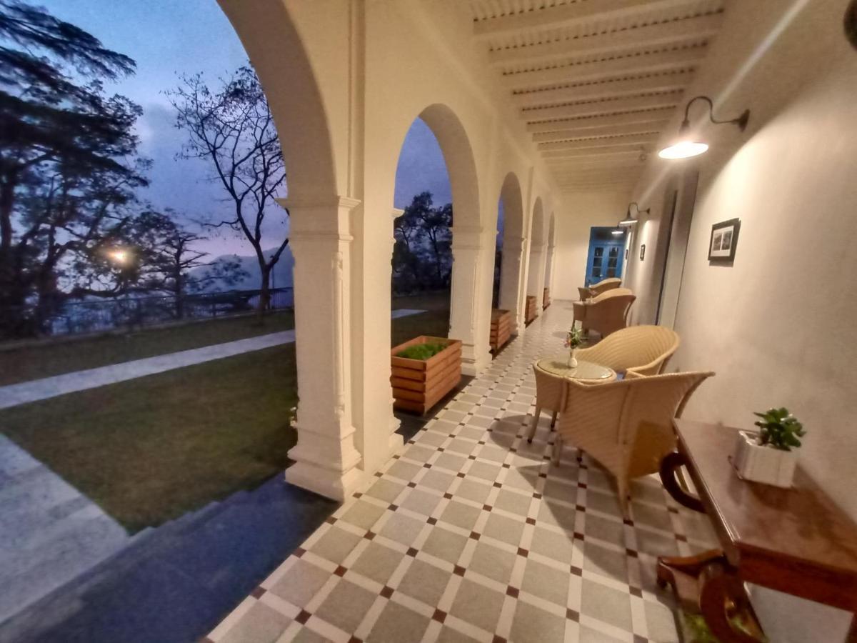 Hotel Pine Retreat Mallroad Mussoorie Esterno foto